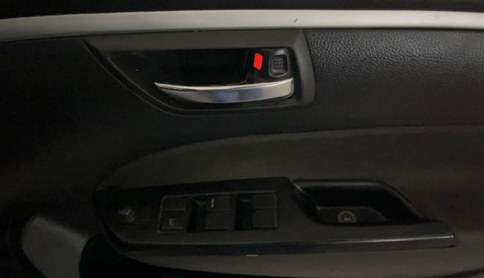 2016 Maruti Swift VXI, Petrol, Manual, 67,783 km, Driver Side Door Panels Control