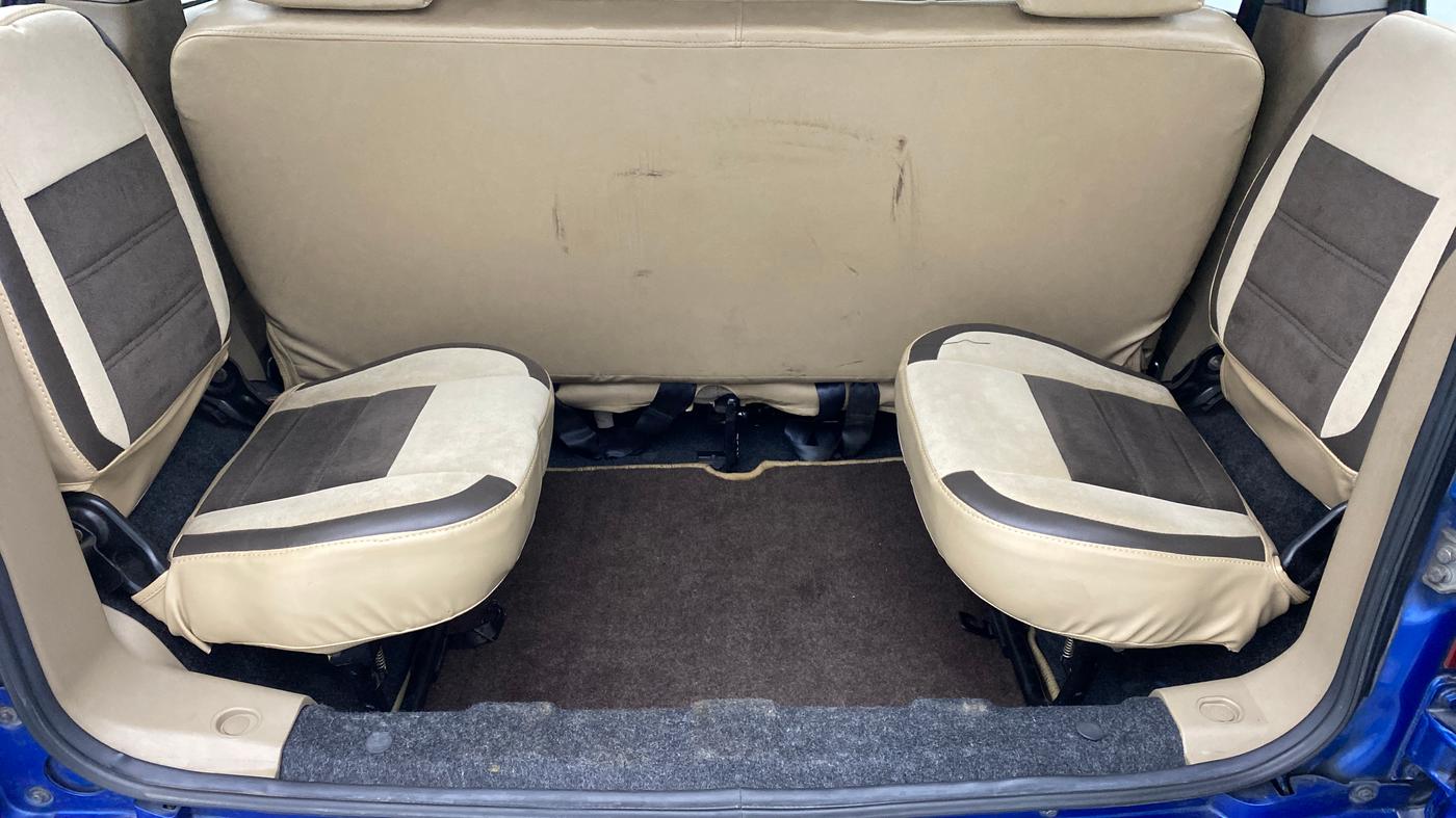 2015 Mahindra TUV300 T8 AT, Diesel, Automatic, 50,642 km, Third Seat Row ( optional )