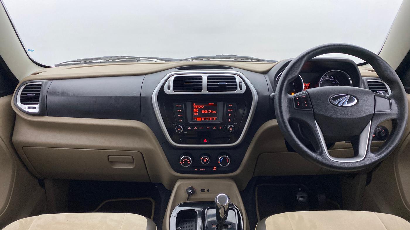 2015 Mahindra TUV300 T8 AT, Diesel, Automatic, 50,642 km, Dashboard