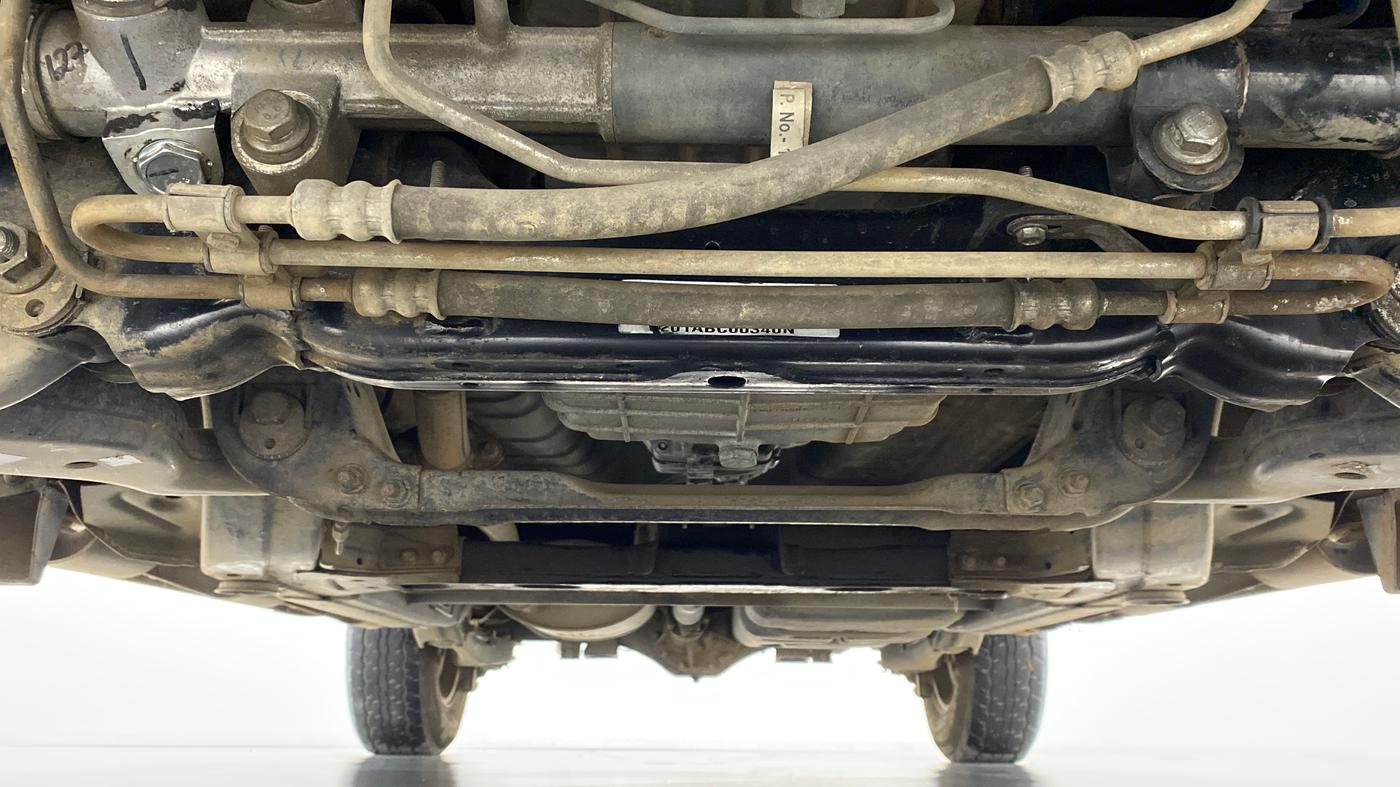 2015 Mahindra TUV300 T8 AT, Diesel, Automatic, 50,642 km, Front Underbody