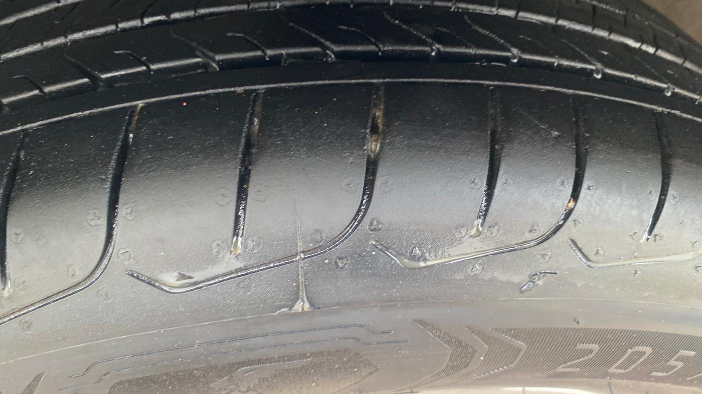 2019 Hyundai Creta SX 1.6 PETROL, Petrol, Manual, 30,749 km, Left Front Tyre Tread