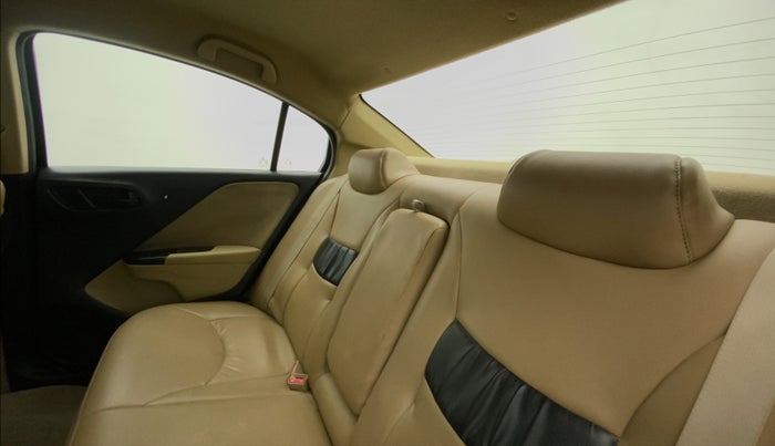 2015 Honda City 1.5L I-VTEC SV CVT, Petrol, Automatic, 86,048 km, Right Side Rear Door Cabin
