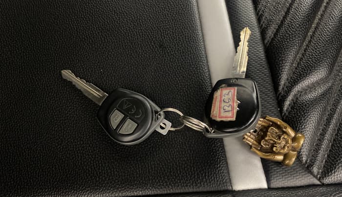 2022 Maruti Swift VXI AMT, Petrol, Automatic, 36,968 km, Key Close Up