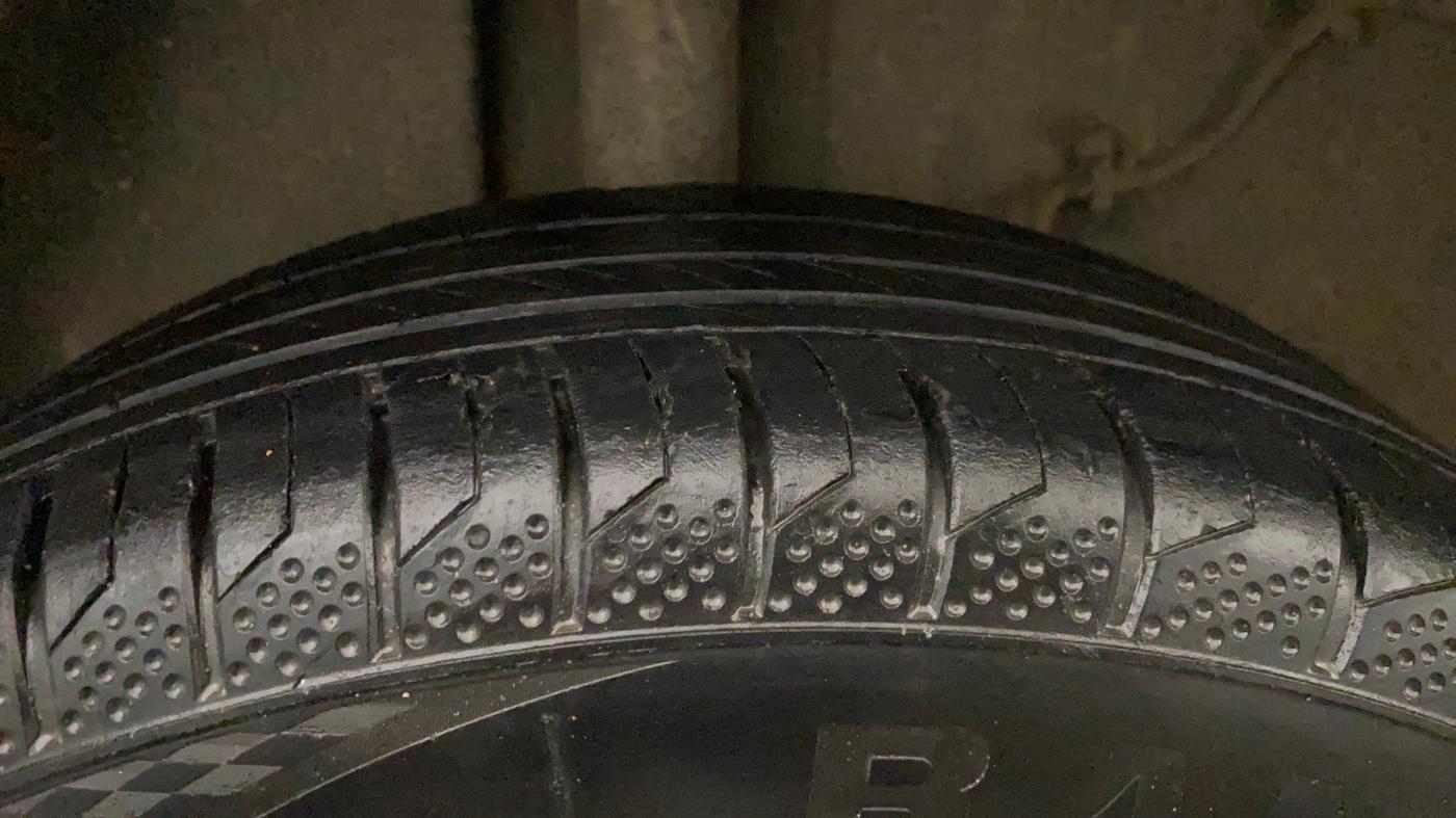 2022 Tata PUNCH CREATIVE 1.2 MT KAZIRANGA EDITION , Petrol, Manual, 97,719 km, Right Rear Tyre Tread