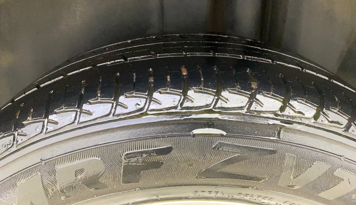 2018 Maruti Ciaz ZETA 1.4  AT PETROL, Petrol, Automatic, 40,661 km, Left Rear Tyre Tread