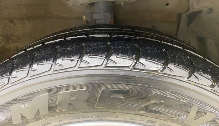 2018 Maruti Ciaz ZETA 1.4  AT PETROL, Petrol, Automatic, 40,661 km, Right Front Tyre Tread