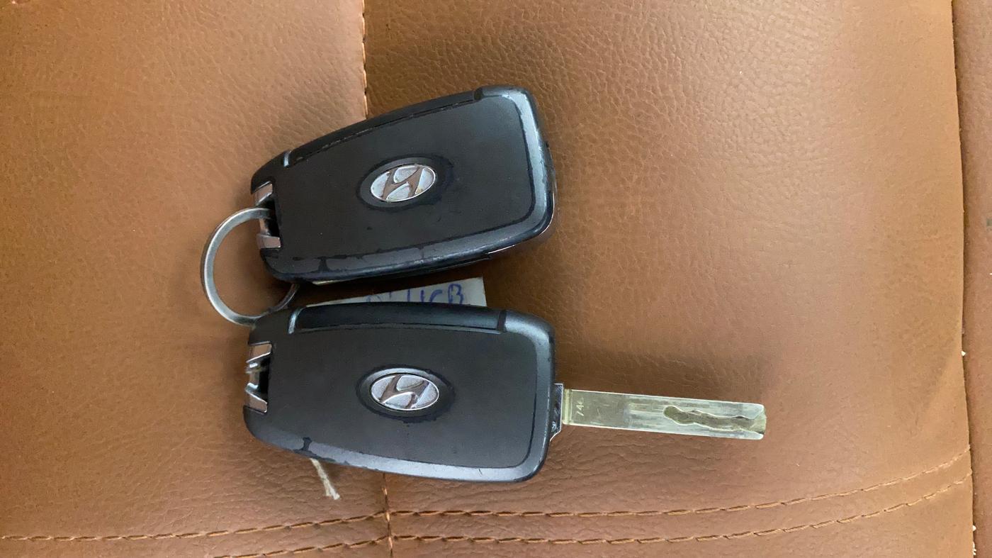 2019 Hyundai Verna 1.4 EX PETROL, Petrol, Manual, 78,119 km, Key Close Up