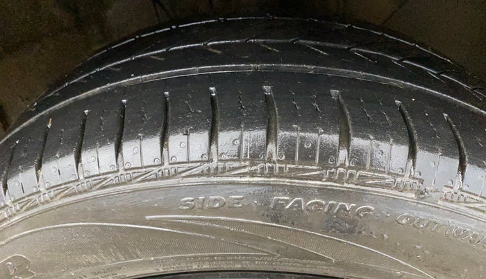 2019 Hyundai Verna 1.4 EX PETROL, Petrol, Manual, 78,942 km, Right Front Tyre Tread