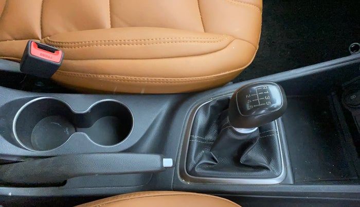 2019 Hyundai Verna 1.4 EX PETROL, Petrol, Manual, 78,942 km, Gear Lever