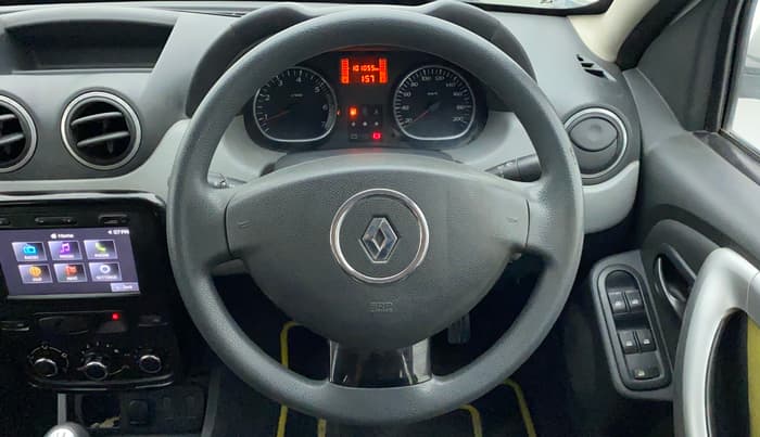 2014 Renault Duster 110 PS RXL ADVENTURE, Diesel, Manual, 1,01,055 km, Steering Wheel Close Up