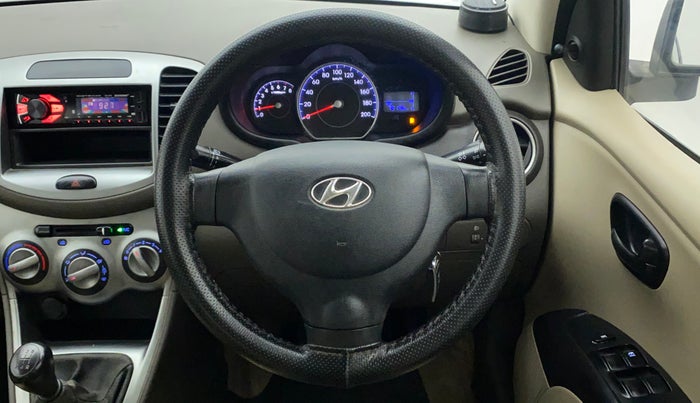 2016 Hyundai i10 MAGNA 1.1, Petrol, Manual, 79,190 km, Steering Wheel Close Up