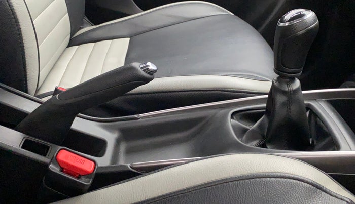 2019 Maruti Baleno DELTA 1.2 K12, Petrol, Manual, 29,331 km, Gear Lever