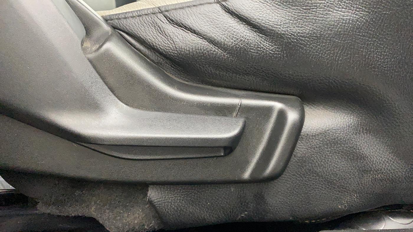 2019 Maruti Baleno DELTA 1.2 K12, Petrol, Manual, 29,331 km, Driver Side Adjustment Panel