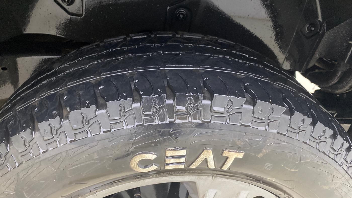 2021 Mahindra Thar LX PETROL HT 4WD AT, Petrol, Automatic, 33,928 km, Left Rear Tyre Tread