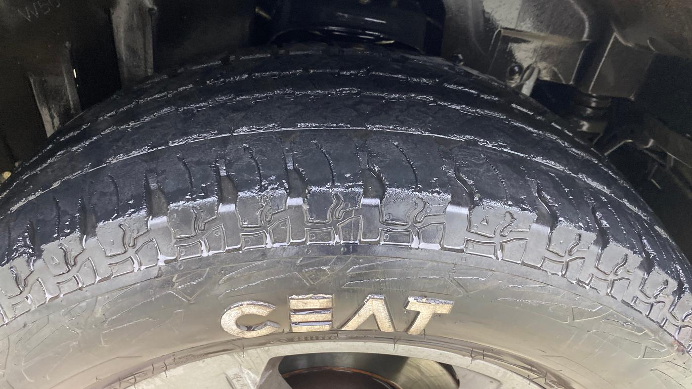 2021 Mahindra Thar LX PETROL HT 4WD AT, Petrol, Automatic, 33,928 km, Right Front Tyre Tread