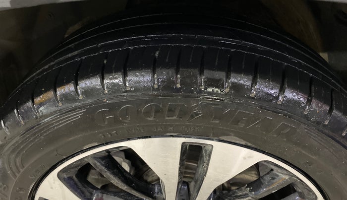 2021 MG HECTOR SHARP HYBRID 1.5 PETROL, Petrol, Manual, 40,268 km, Left Front Tyre Tread