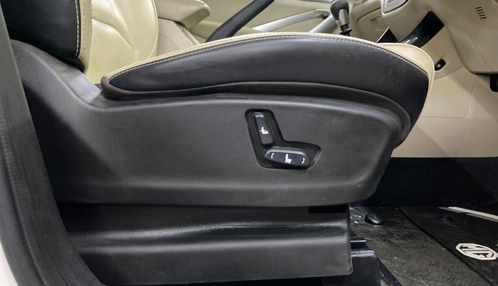 2021 MG HECTOR SHARP HYBRID 1.5 PETROL, Petrol, Manual, 40,268 km, Driver Side Adjustment Panel