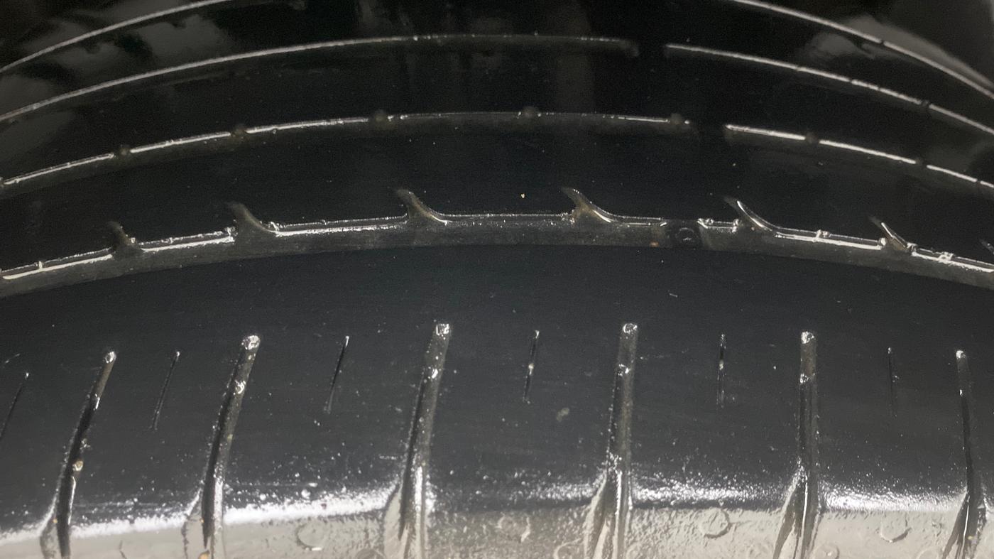 2022 Toyota Glanza V, Petrol, Manual, 51,914 km, Left Rear Tyre Tread