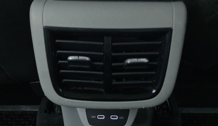 2021 Skoda KUSHAQ AMBITION 1.0 TSI AT, Petrol, Automatic, 8,956 km, Rear AC Vents