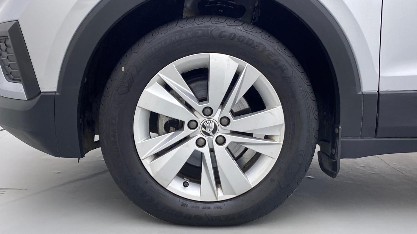 2021 Skoda KUSHAQ AMBITION 1.0 TSI AT, Petrol, Automatic, 8,956 km, Left Front Wheel