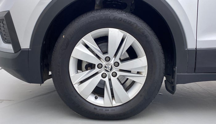 2021 Skoda KUSHAQ AMBITION 1.0 TSI AT, Petrol, Automatic, 8,956 km, Left Front Wheel