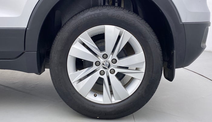 2021 Skoda KUSHAQ AMBITION 1.0 TSI AT, Petrol, Automatic, 8,956 km, Left Rear Wheel