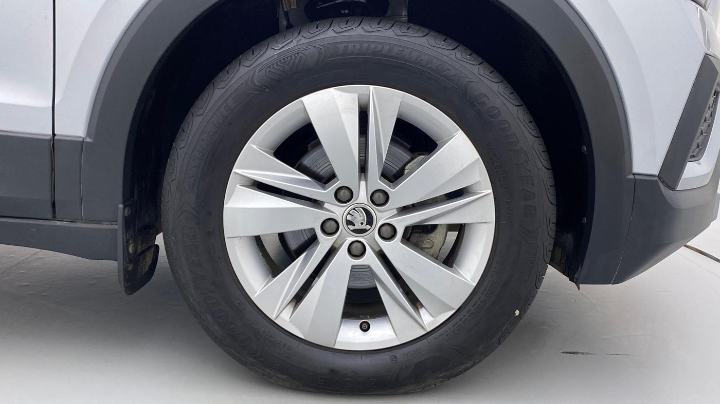2021 Skoda KUSHAQ AMBITION 1.0 TSI AT, Petrol, Automatic, 8,956 km, Right Front Wheel