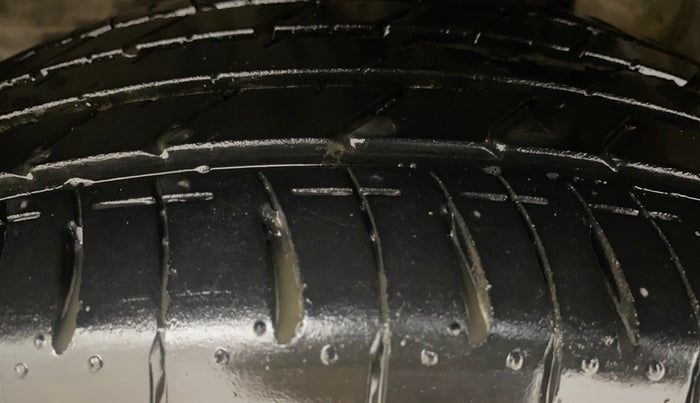 2016 Honda BR-V 1.5L I-VTEC V CVT, Petrol, Automatic, 53,273 km, Left Front Tyre Tread