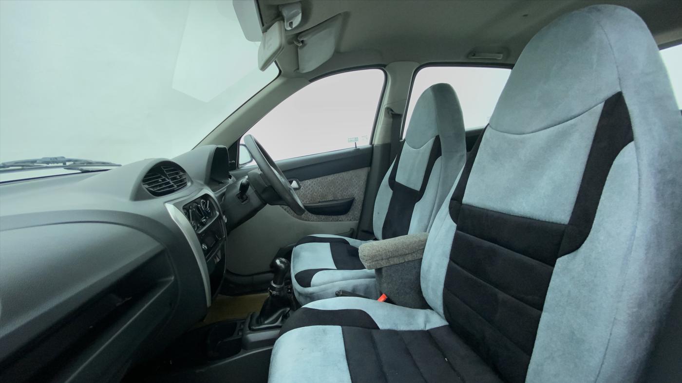 2017 Maruti Alto 800 LXI, Petrol, Manual, 46,081 km, Right Side Front Door Cabin View
