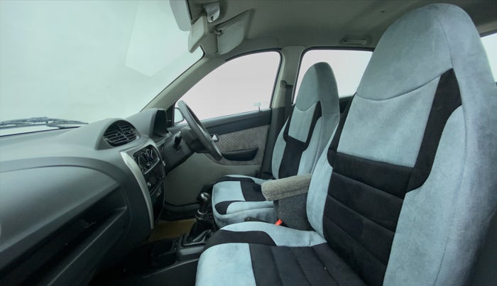 2017 Maruti Alto 800 LXI, Petrol, Manual, 46,081 km, Right Side Front Door Cabin View
