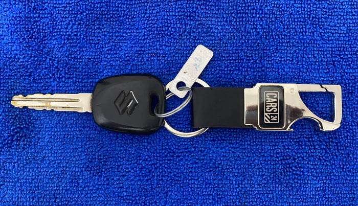 2017 Maruti Alto 800 LXI, Petrol, Manual, 46,081 km, Key Close-up