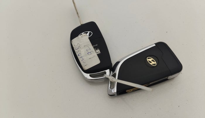 2014 Hyundai Verna FLUIDIC 1.6 VTVT EX, Petrol, Manual, 95,810 km, Key Close Up