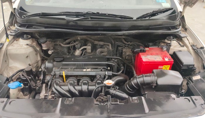 2014 Hyundai Verna FLUIDIC 1.6 VTVT EX, Petrol, Manual, 95,810 km, Engine View