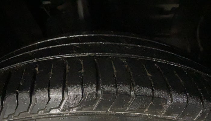 2022 Tata PUNCH ADVENTURE MT, Petrol, Manual, 57,216 km, Right Front Tyre Tread