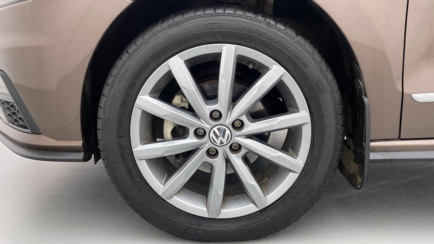 2021 Volkswagen Vento HIGHLINE PLUS 1.0L TSI AT, Petrol, Automatic, 6,075 km, Left Front Wheel