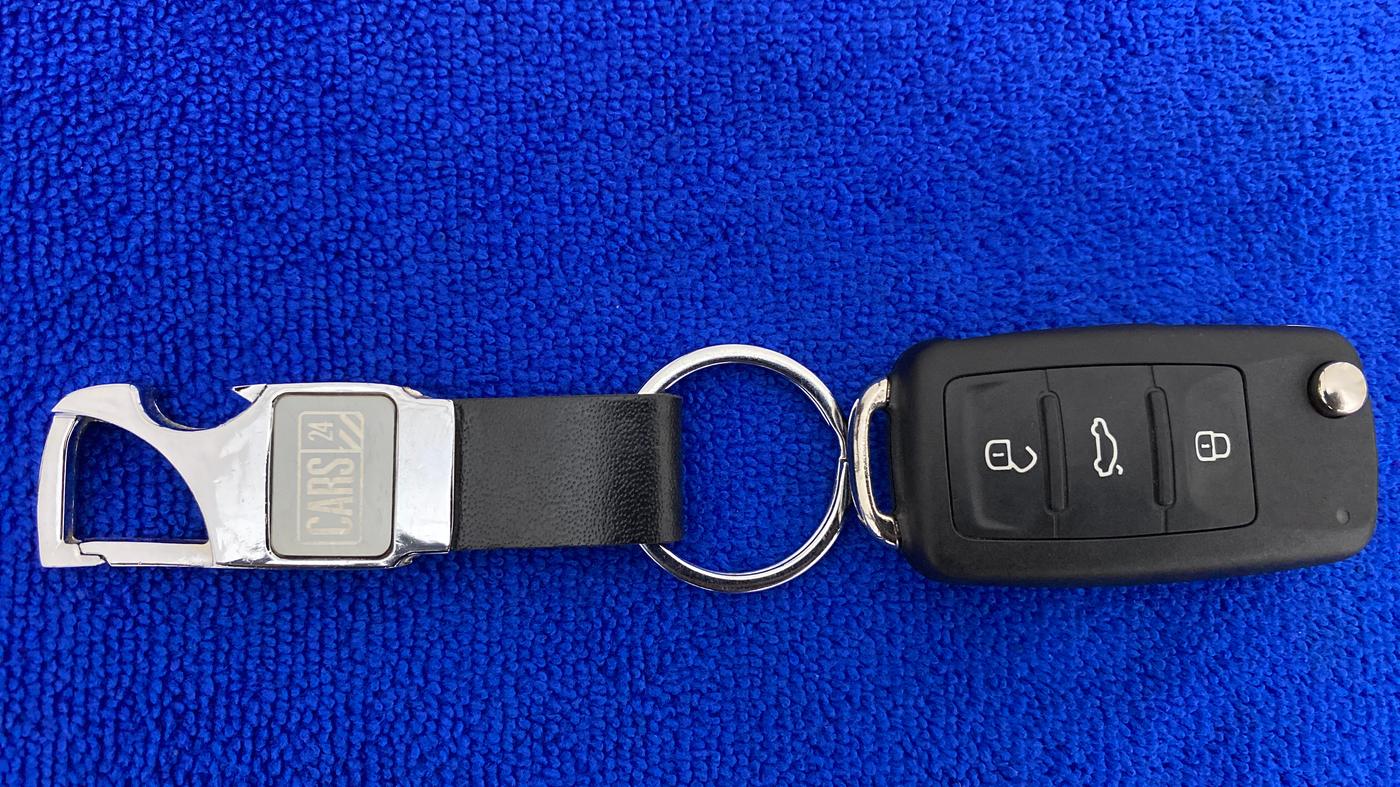 2021 Volkswagen Vento HIGHLINE PLUS 1.0L TSI AT, Petrol, Automatic, 6,075 km, Key Close Up