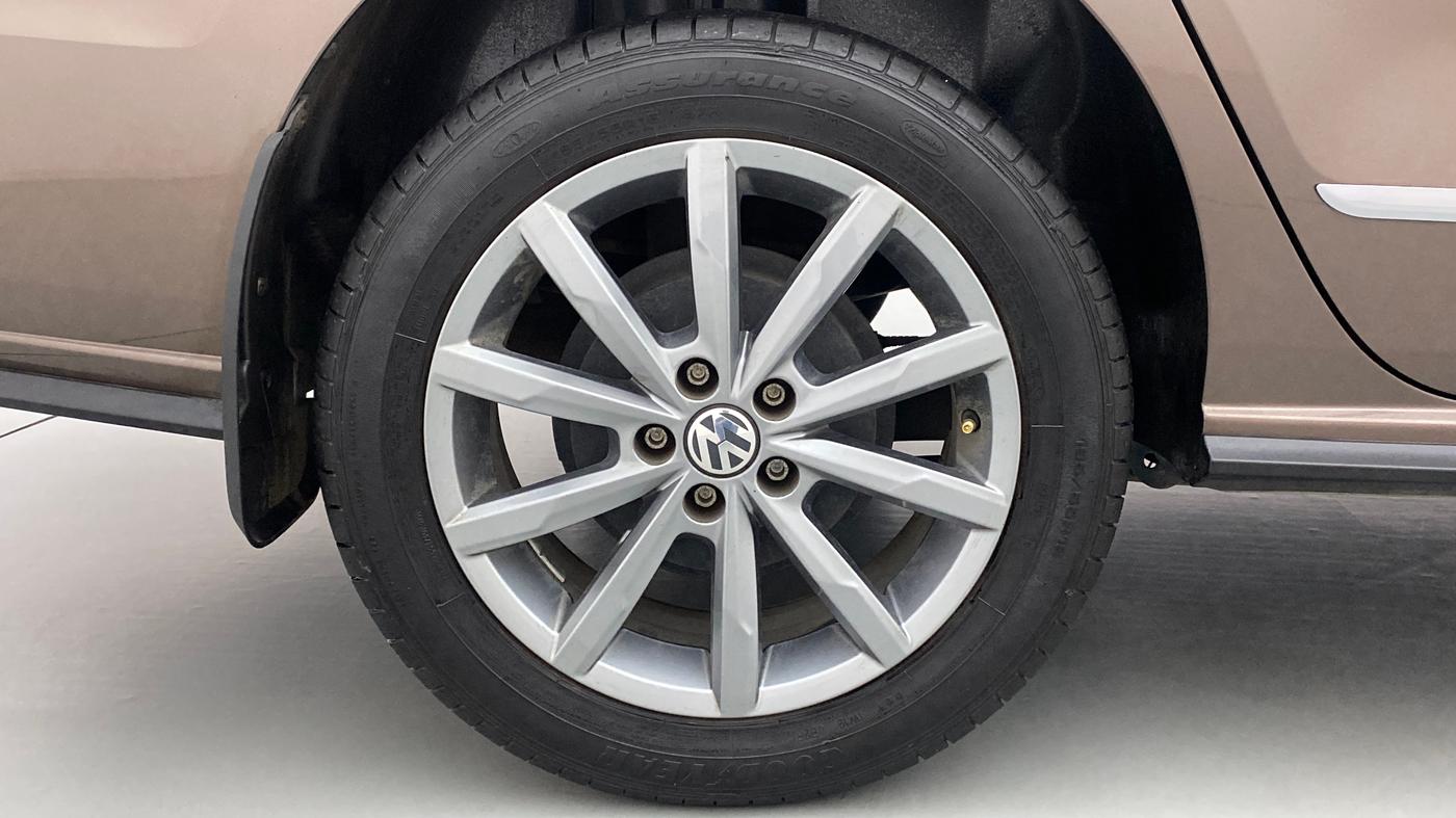 2021 Volkswagen Vento HIGHLINE PLUS 1.0L TSI AT, Petrol, Automatic, 6,075 km, Right Rear Wheel