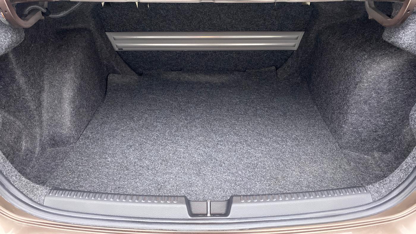 2021 Volkswagen Vento HIGHLINE PLUS 1.0L TSI AT, Petrol, Automatic, 6,075 km, Boot Inside