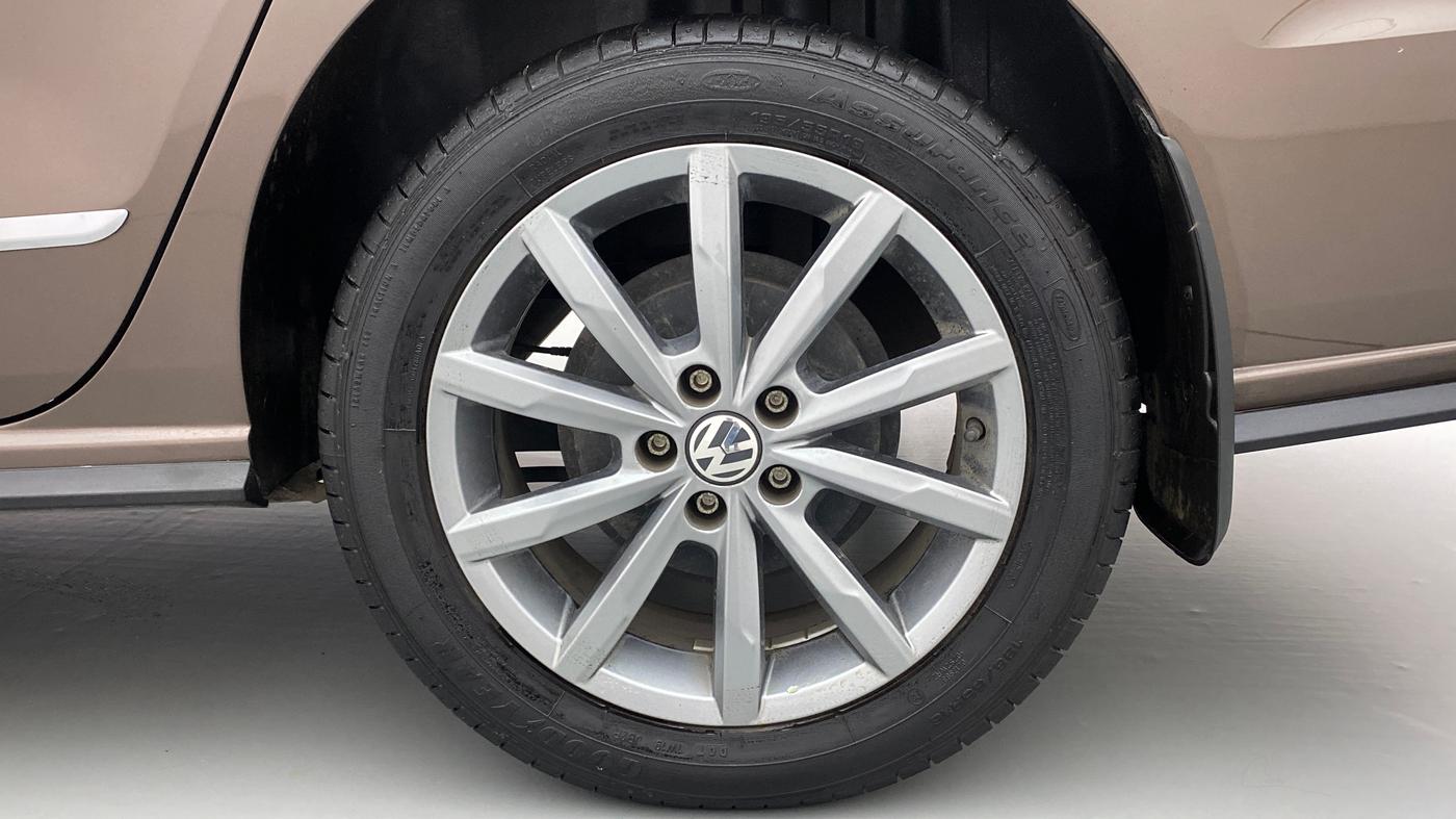 2021 Volkswagen Vento HIGHLINE PLUS 1.0L TSI AT, Petrol, Automatic, 6,075 km, Left Rear Wheel