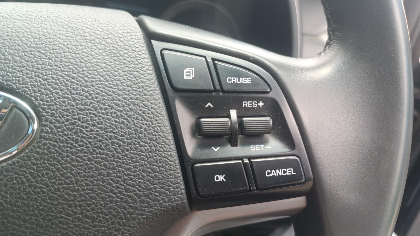 2020 Hyundai Tucson GLS 2WD AT DIESEL, Diesel, Automatic, 28,510 km, Adaptive Cruise Control