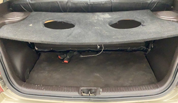 2011 Hyundai Santro Xing GLS, Petrol, Manual, 56,061 km, Boot Inside