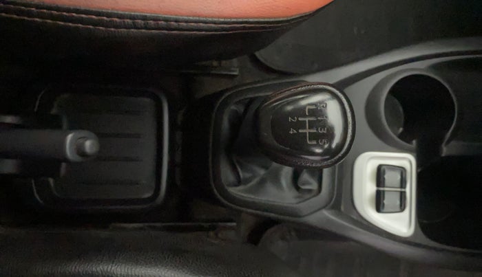 2017 Datsun Redi Go T (O), Petrol, Manual, 38,051 km, Gear Lever