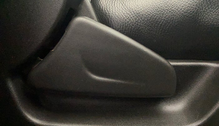 2017 Datsun Redi Go T (O), Petrol, Manual, 38,051 km, Driver Side Adjustment Panel