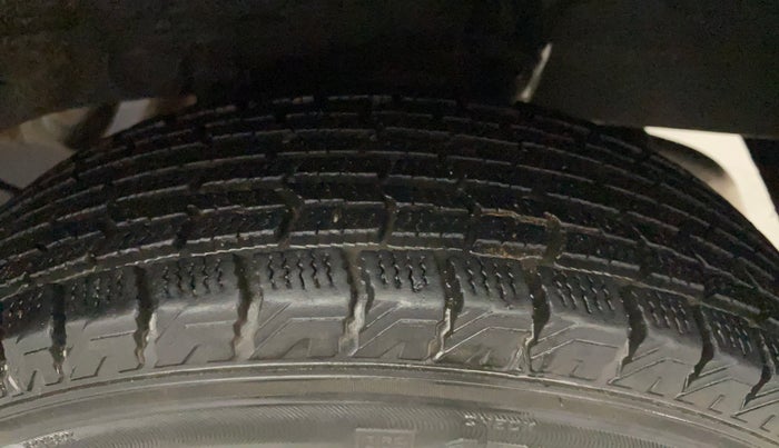 2017 Datsun Redi Go T (O), Petrol, Manual, 38,051 km, Left Rear Tyre Tread