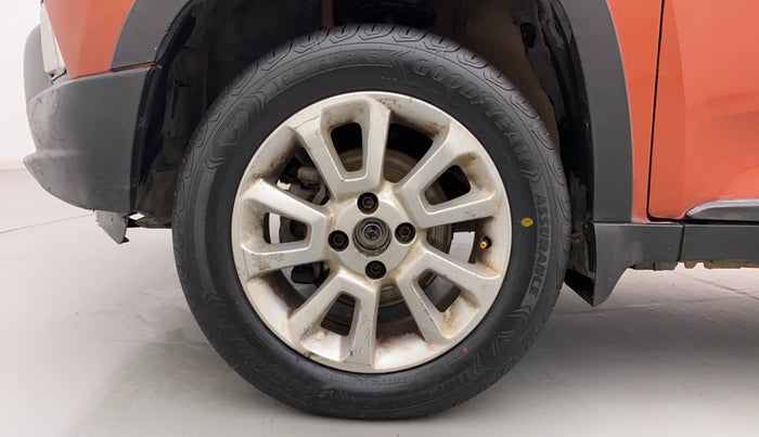 2017 Mahindra Kuv100 K8 6 STR, Petrol, Manual, 46,967 km, Left Front Wheel