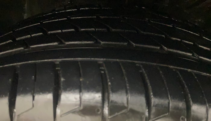 2019 Hyundai Verna 1.6 VTVT SX O, Petrol, Manual, 66,006 km, Left Front Tyre Tread