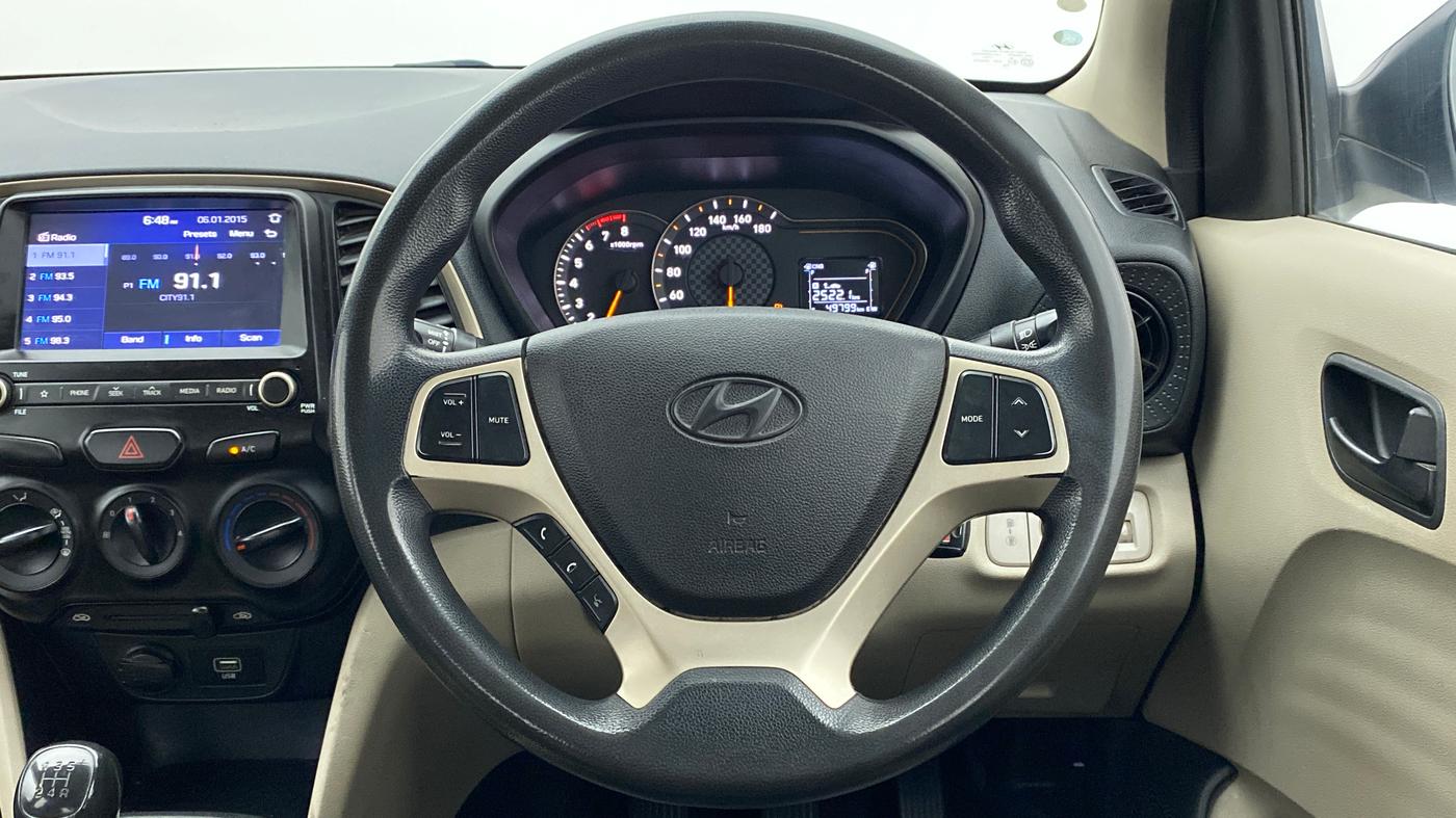 2020 Hyundai NEW SANTRO SPORTZ CNG, CNG, Manual, 49,982 km, Steering Wheel Close Up