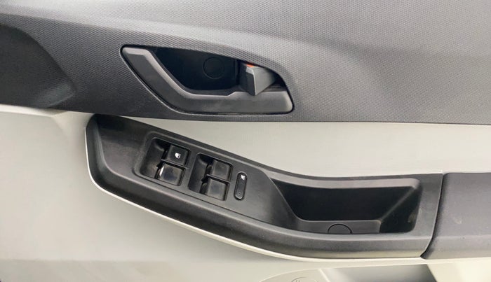2022 Tata Tiago XT PETROL, Petrol, Manual, 68,536 km, Driver Side Door Panels Control