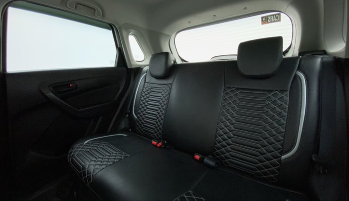 2022 Maruti Vitara Brezza VXI, Petrol, Manual, 33,540 km, Right Side Rear Door Cabin