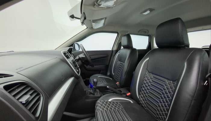 2022 Maruti Vitara Brezza VXI, Petrol, Manual, 33,540 km, Right Side Front Door Cabin